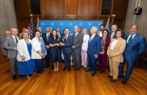 Χάρης Δούκας – Michelle Wu: Ενώνουν δυνάμεις για Αθήνα και Βοστώνη