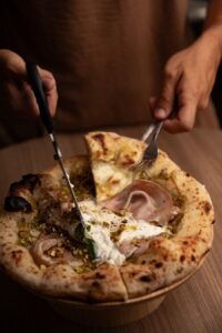 Άγγελος Μανουσάκης: Ο Σεφ που αναδεικνύει την ελληνική γαστρονομία